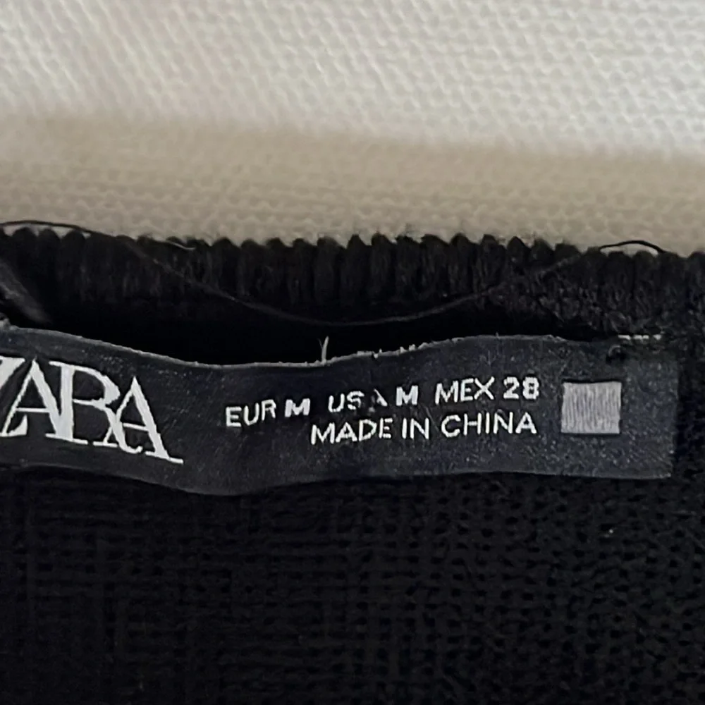 NWT Zara Women's Black Cropped Tank Top - Picture 7 of 8